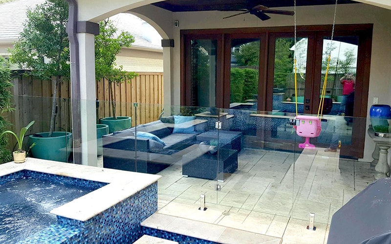pool fencing 2-min