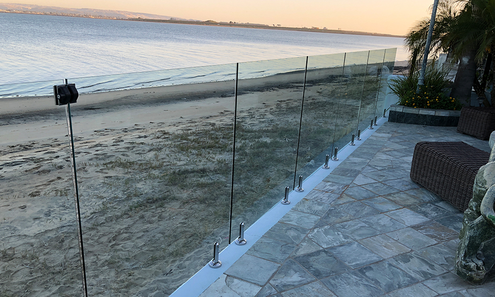 property line glass fence 2