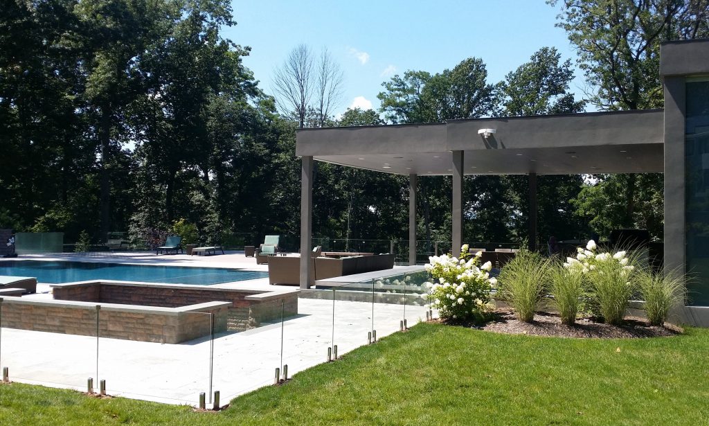 glass pool fence 3
