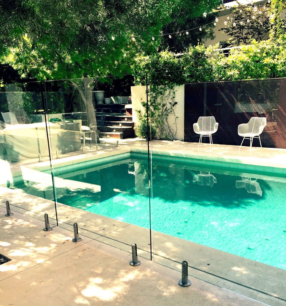 glass pool fence 4