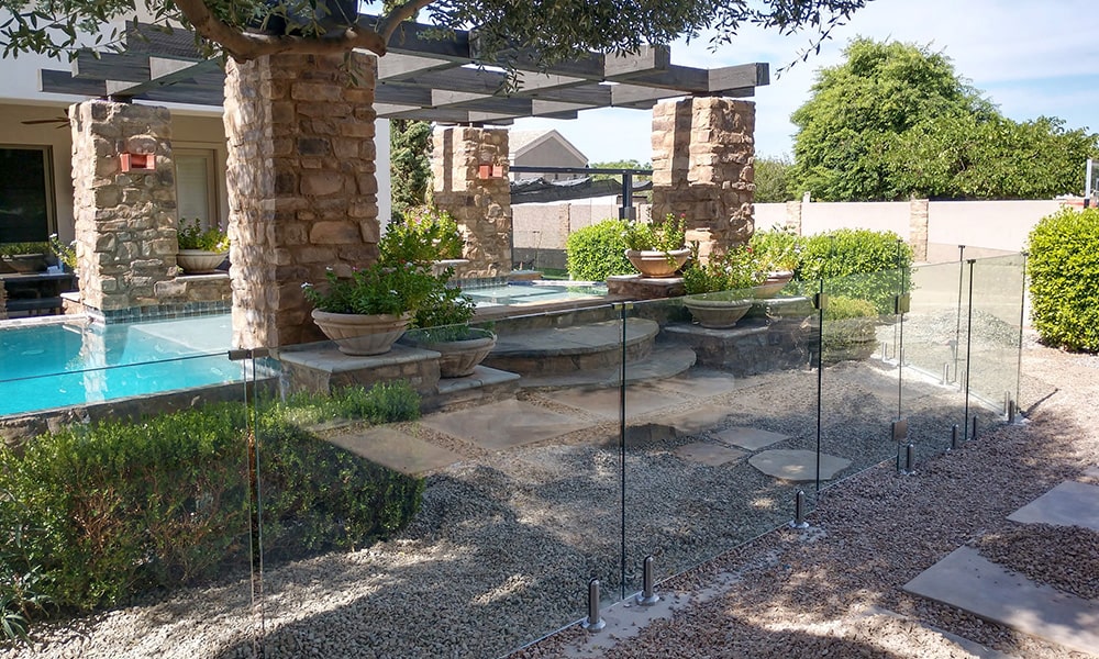 guide glass fencing 1-min